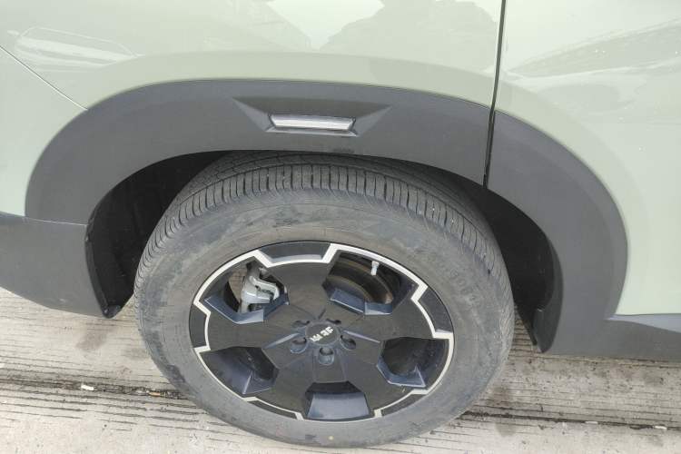 Used BAIC Off-Road BJ30 2024 1.5T Magic Electric Drive Advanced Version Right Rear Wheel Hub
