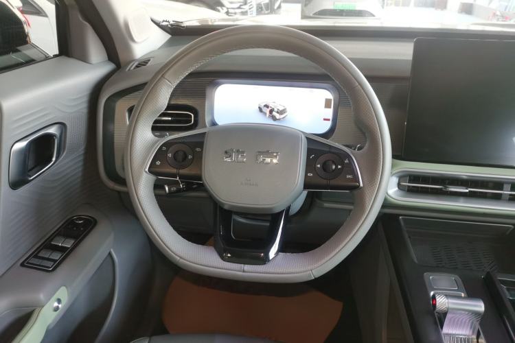Used BAIC Off-Road BJ30 2024 1.5T Magic Electric Drive Advanced Version Steering Wheel