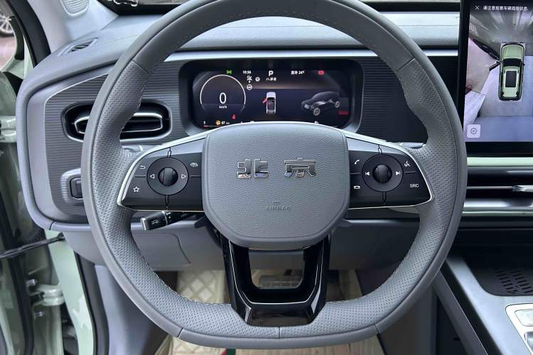 Used BAIC Off-Road BJ30 2024 1.5T Magic Electric Drive Advanced Version Steering Wheel
