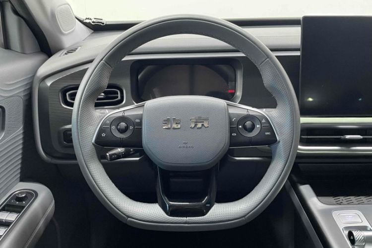 Used BAIC Off-Road BJ30 2024 1.5T Magic Electric Drive Advanced Version Steering Wheel