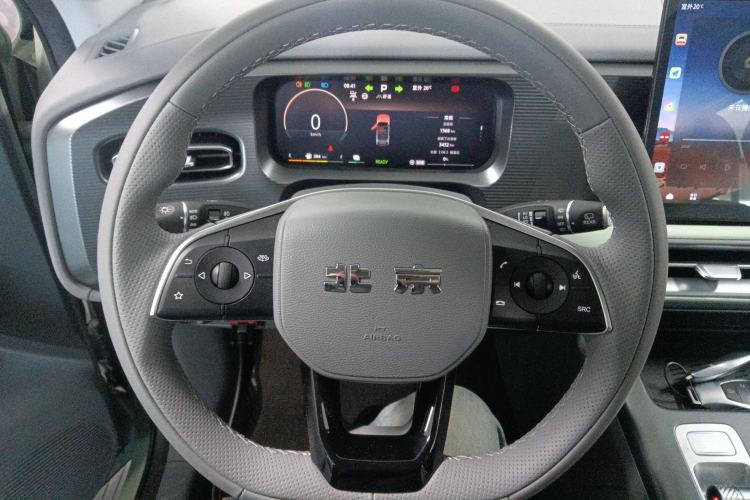 Used BAIC Off-Road BJ30 2024 1.5T Magic Electric Drive Advanced Version Steering Wheel