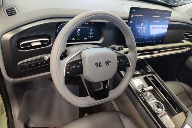 Used BAIC Off-Road BJ30 2024 1.5T Magic Electric Drive Advanced Version Steering Wheel