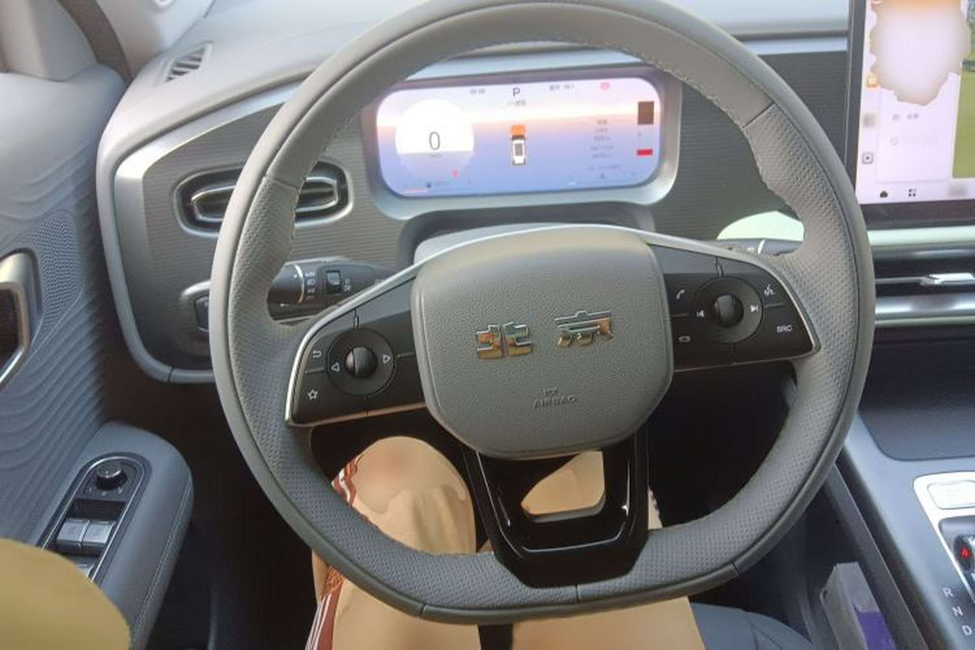 Used BAIC Off-Road BJ30 2024 1.5T Light Wilderness Air Edition Steering Wheel