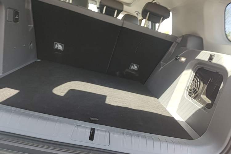 Used BAIC Off-Road BJ30 2024 1.5T Magic Electric Drive Advanced Version Trunk