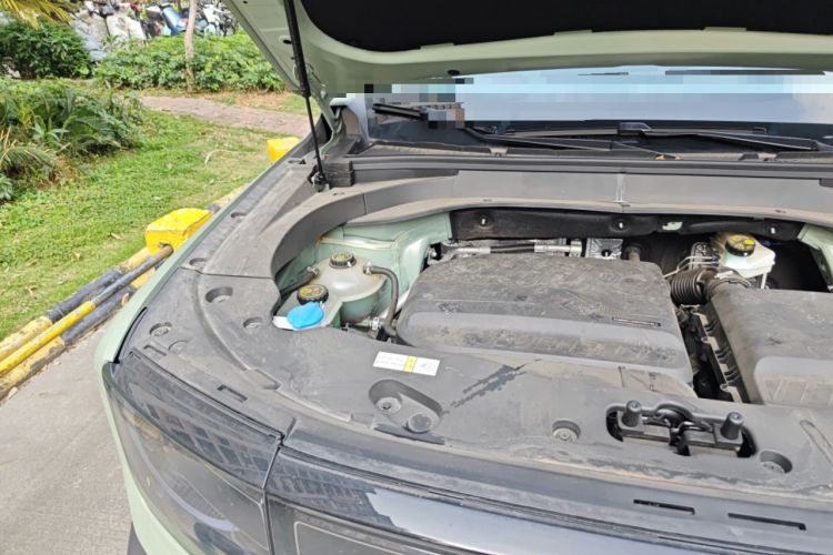 Used BAIC Off-Road BJ30 2024 1.5T Magic Electric Drive Advanced Version Engine Bay Right