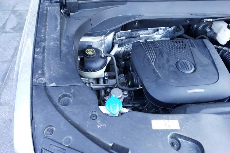 Used BAIC Off-Road BJ30 2024 1.5T Light Off-road Max Edition Engine Bay Right