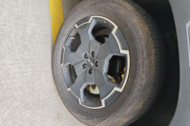 Used BAIC Off-Road BJ30 2024 1.5T Magic Electric Drive Advanced Version Right Front Wheel Hub