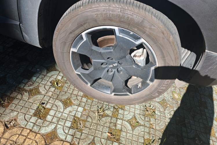 Used BAIC Off-Road BJ30 2024 1.5T Magic Electric Drive Advanced Version Right Front Wheel Hub