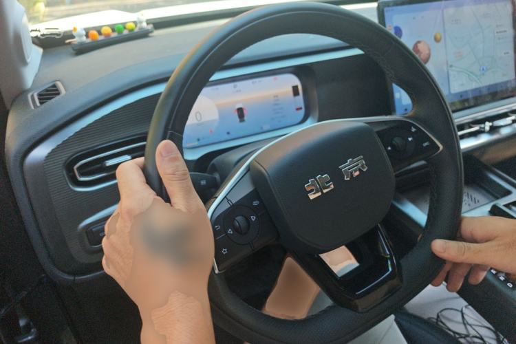 Used BAIC Off-Road BJ30 2024 1.5T Magic Electric Drive Advanced Version Steering Wheel