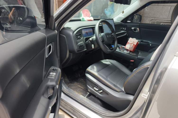 Used BAIC Off-Road BJ30 2024 1.5T Magic Electric Drive Standard Edition Driver Seat