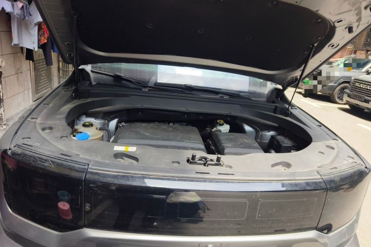 Used BAIC Off-Road BJ30 2024 1.5T Magic Electric Drive Standard Edition Engine Bay