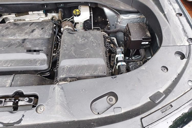 Used BAIC Off-Road BJ30 2024 1.5T Magic Electric Drive Advanced Version Engine Bay Left