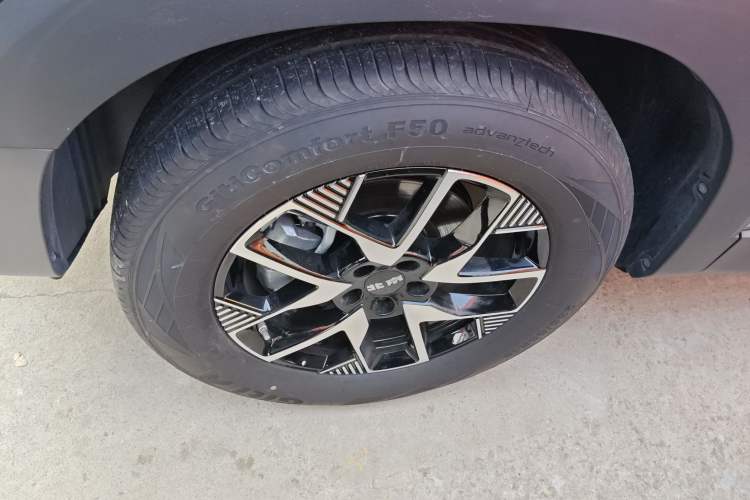 Used BAIC Off-Road BJ30 2024 1.5T Light Wilderness Pro Edition Left Front Wheel Hub