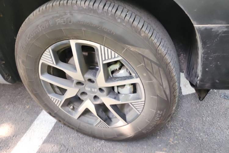 Used BAIC Off-Road BJ30 2024 1.5T Light Wilderness Pro Edition Right Front Wheel Hub