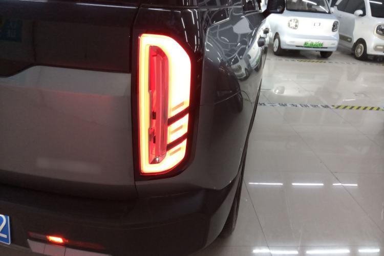 Used BAIC Off-Road BJ30 2024 1.5T Magic Electric Drive Advanced Version Right Rear Taillight