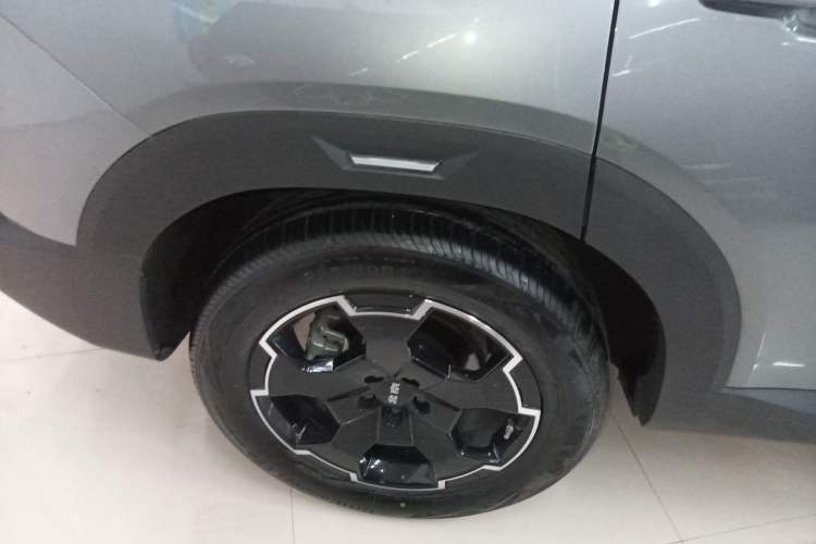 Used BAIC Off-Road BJ30 2024 1.5T Magic Electric Drive Advanced Version Right Rear Wheel Hub