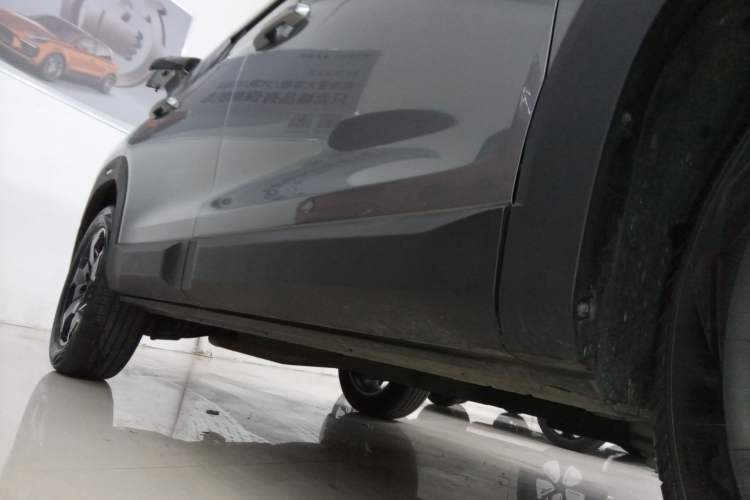Used BAIC Off-Road BJ30 2024 1.5T Magic Electric Drive Advanced Version Right Side Sill
