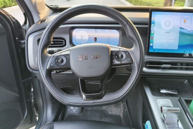 Used BAIC Off-Road BJ30 2024 1.5T Magic Electric Drive Advanced Version Steering Wheel