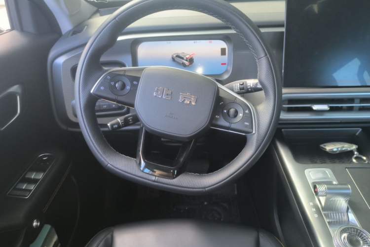 Used BAIC Off-Road BJ30 2024 1.5T Magic Electric Drive Advanced Version Steering Wheel