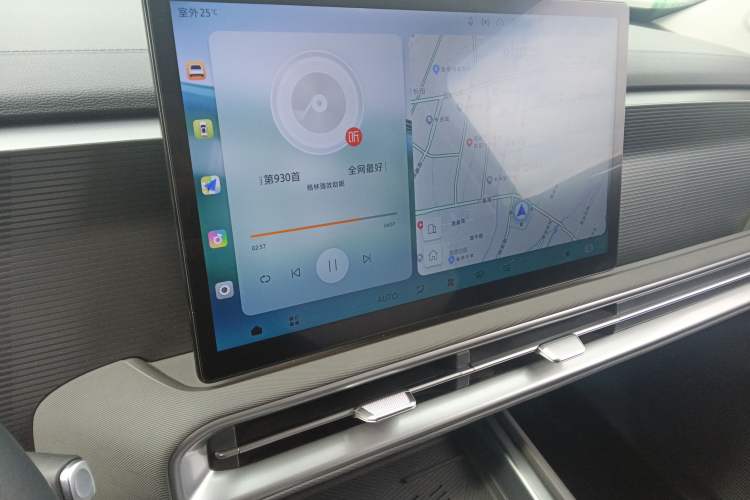 Used BAIC Off-Road BJ30 2024 1.5T Magic Electric Drive Advanced Version Audio And AC Panel