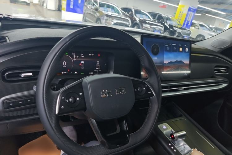 Used BAIC Off-Road BJ30 2024 1.5T Magic Electric Drive Advanced Version Center Console