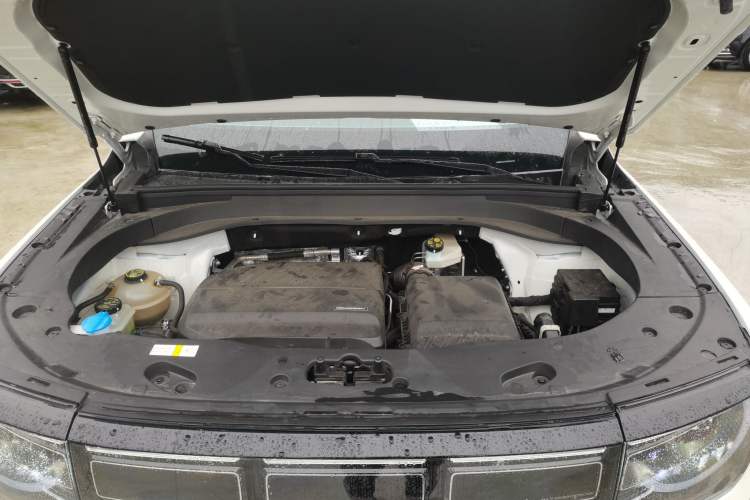 Used BAIC Off-Road BJ30 2024 1.5T Magic Electric Drive Advanced Version Engine Bay