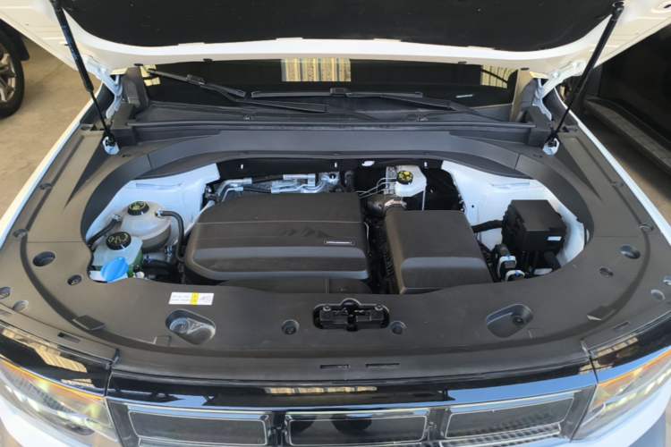 Used BAIC Off-Road BJ30 2024 1.5T Magic Electric Drive Standard Edition Engine Bay