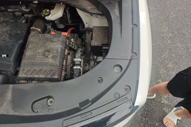 Used BAIC Off-Road BJ30 2024 1.5T Magic Electric Drive Standard Edition Engine Bay Left