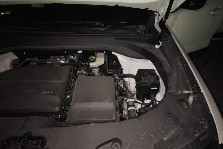 Used BAIC Off-Road BJ30 2024 1.5T Light Off-road Max Edition Engine Bay Left