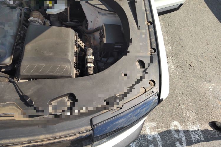 Used BAIC Off-Road BJ30 2024 1.5T Magic Electric Drive Advanced Version Engine Bay Left