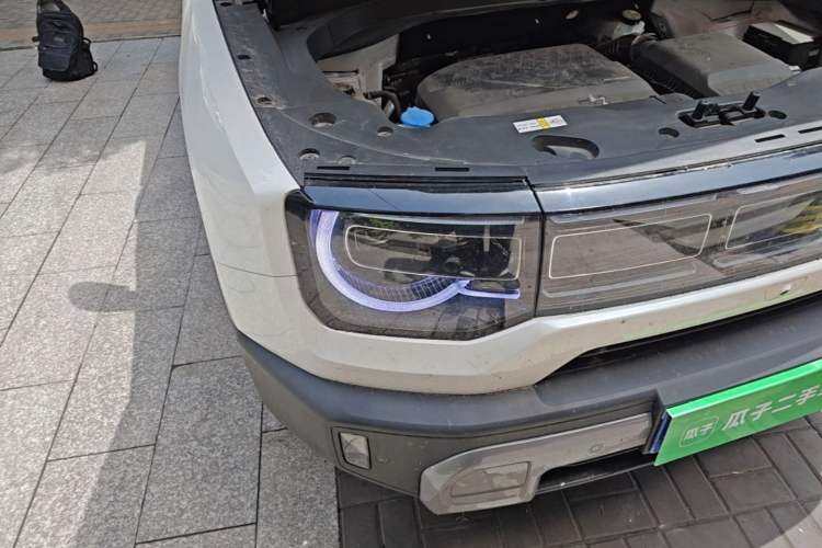 Used BAIC Off-Road BJ30 2024 1.5T Magic Electric Drive Advanced Version Engine Bay Right
