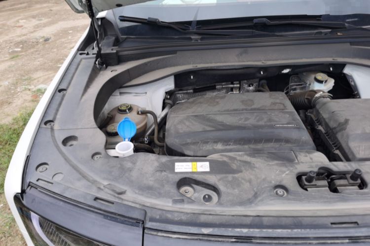 Used BAIC Off-Road BJ30 2024 1.5T Magic Electric Drive Advanced Version Engine Bay Right