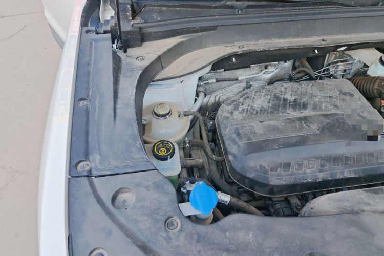 Used BAIC Off-Road BJ30 2024 1.5T Magic Electric Drive Advanced Version Engine Bay Right