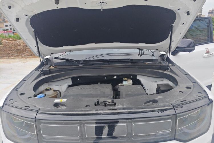 Used BAIC Off-Road BJ30 2024 1.5T Magic Electric Drive Advanced Version Engine Bay