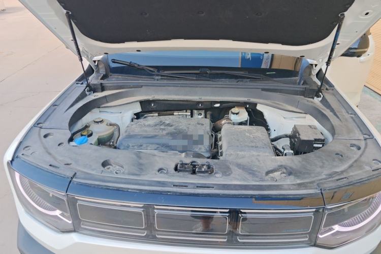 Used BAIC Off-Road BJ30 2024 1.5T Magic Electric Drive Advanced Version Engine Bay