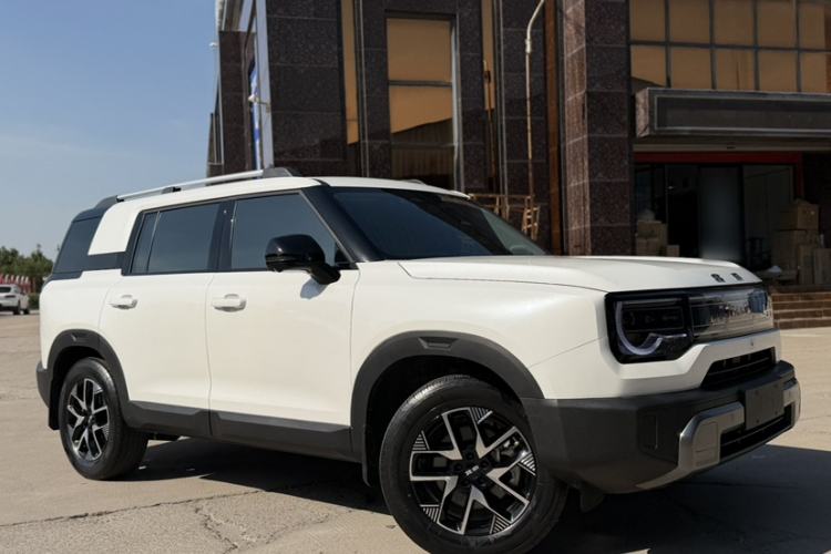 Used BAIC Off-Road BJ30 2024 1.5T Magic Electric Drive Standard Edition Exterior 10