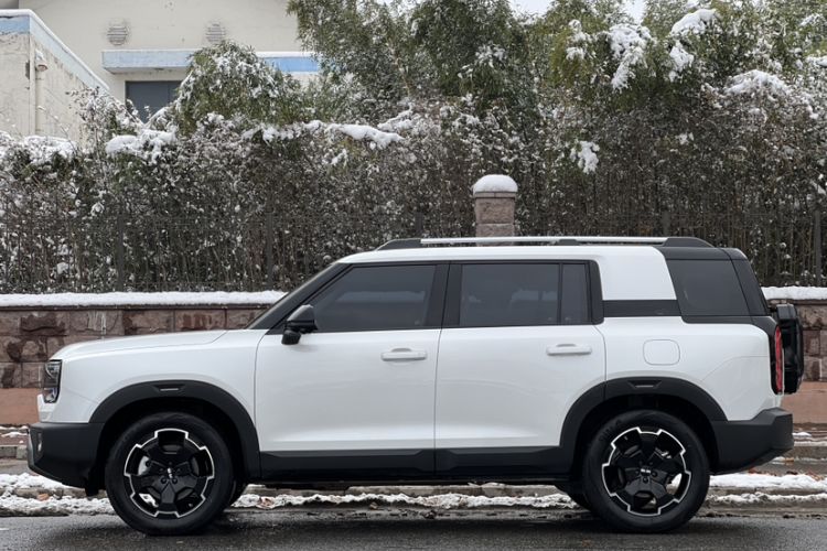 Used BAIC Off-Road BJ30 2024 1.5T Magic Electric Drive Advanced Version Exterior 2