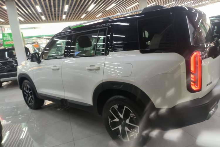 Used BAIC Off-Road BJ30 2024 1.5T Light Wilderness Pro Edition Exterior 3