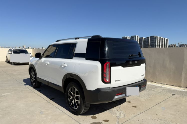 Used BAIC Off-Road BJ30 2024 1.5T Magic Electric Drive Standard Edition Exterior 4