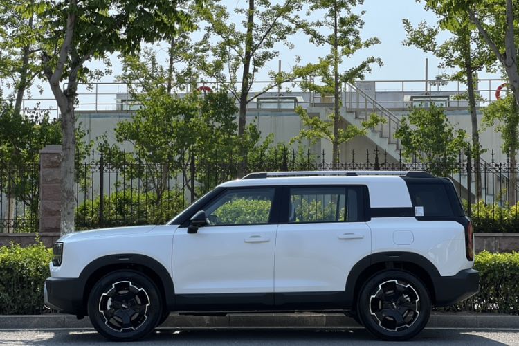 Used BAIC Off-Road BJ30 2024 1.5T Magic Electric Drive Advanced Version Exterior 5