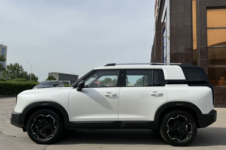 Used BAIC Off-Road BJ30 2024 1.5T Magic Electric Drive Advanced Version Exterior 6