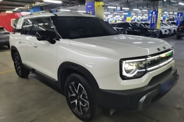 Used BAIC Off-Road BJ30 2024 1.5T Magic Electric Drive Standard Edition Front Right 45 Deg