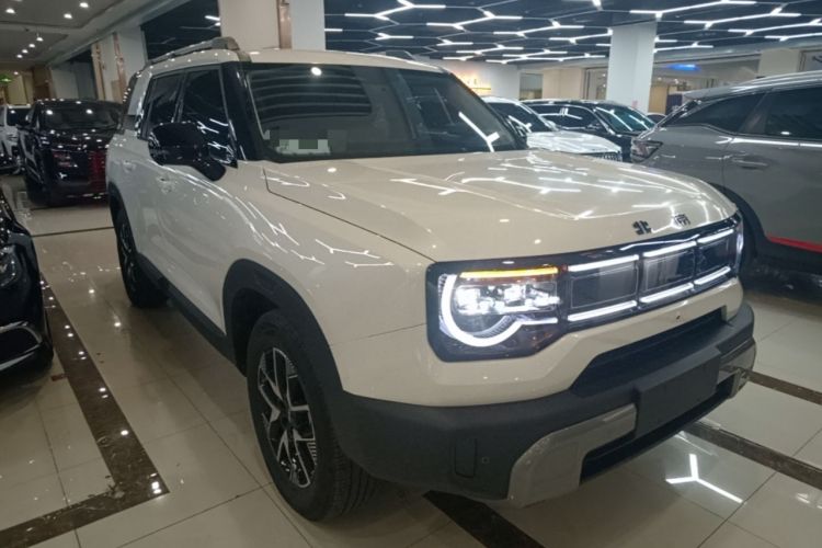Used BAIC Off-Road BJ30 2024 1.5T Magic Electric Drive Standard Edition Front Right 45 Deg