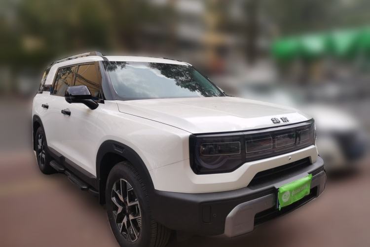 Used BAIC Off-Road BJ30 2024 1.5T Light Wilderness Pro Edition Front Right 45 Deg