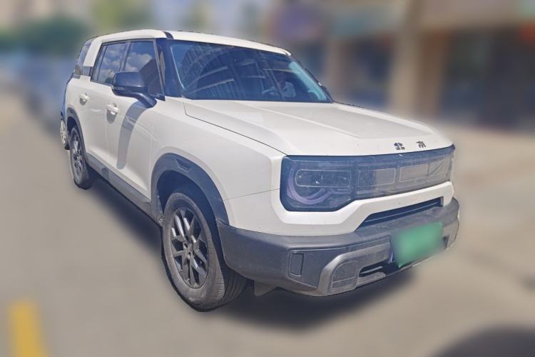 Used BAIC Off-Road BJ30 2024 1.5T Light Wilderness Air Edition Front Right 45 Deg