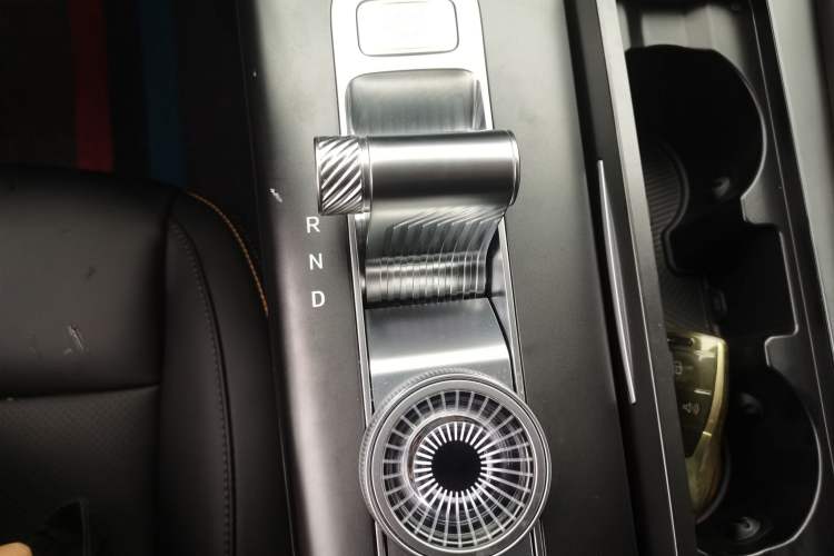 Used BAIC Off-Road BJ30 2024 1.5T Magic Electric Drive Advanced Version Gear Lever