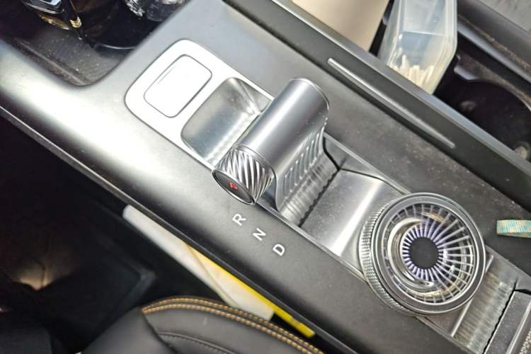Used BAIC Off-Road BJ30 2024 1.5T Magic Electric Drive Advanced Version Gear Lever