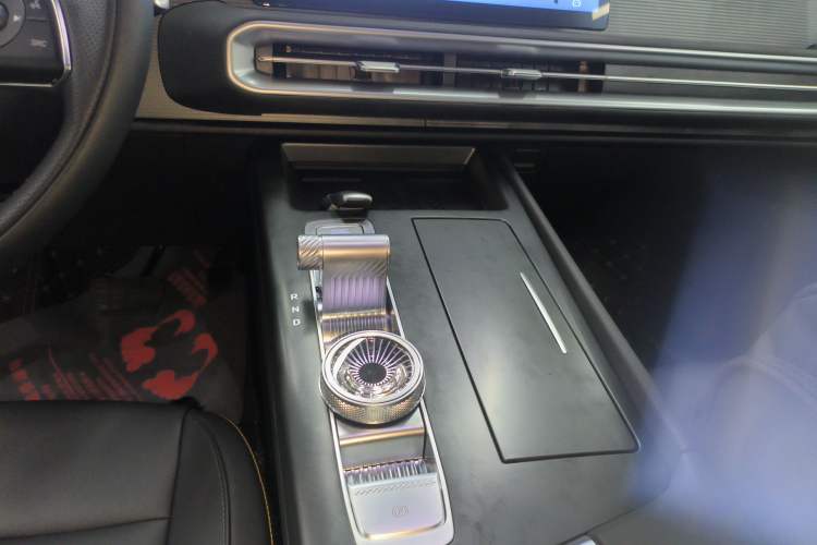 Used BAIC Off-Road BJ30 2024 1.5T Light Wilderness Pro Edition Gear Lever