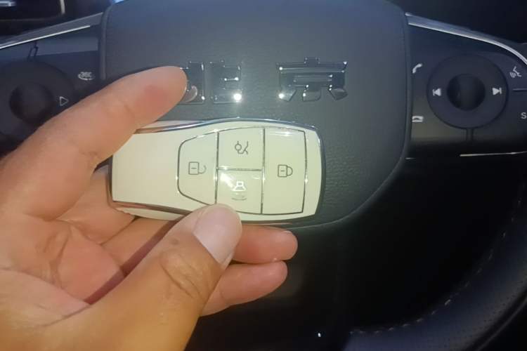 Used BAIC Off-Road BJ30 2024 1.5T Magic Electric Drive Standard Edition Interior 1