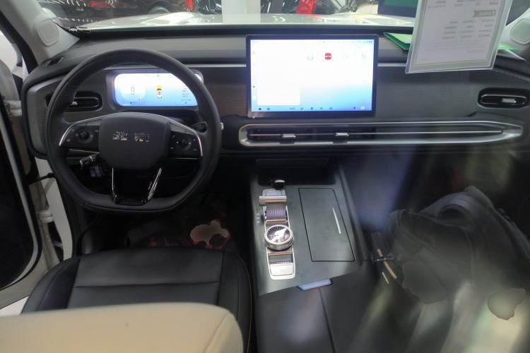 Used BAIC Off-Road BJ30 2024 1.5T Light Wilderness Pro Edition Interior 2